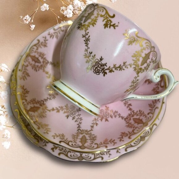 Vintage Queen Anne Pink Golden Scrolling 3pc Tea Cup and Saucer with Small Plate - Picture 3 of 8